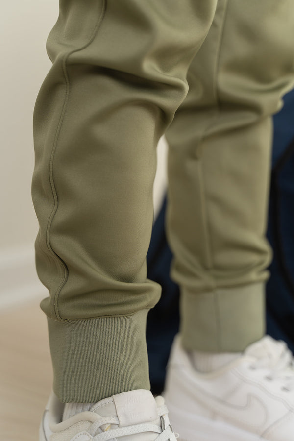 Play All Day Pant- Olive Green