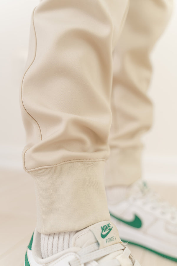 Play All Day Pant- Stone